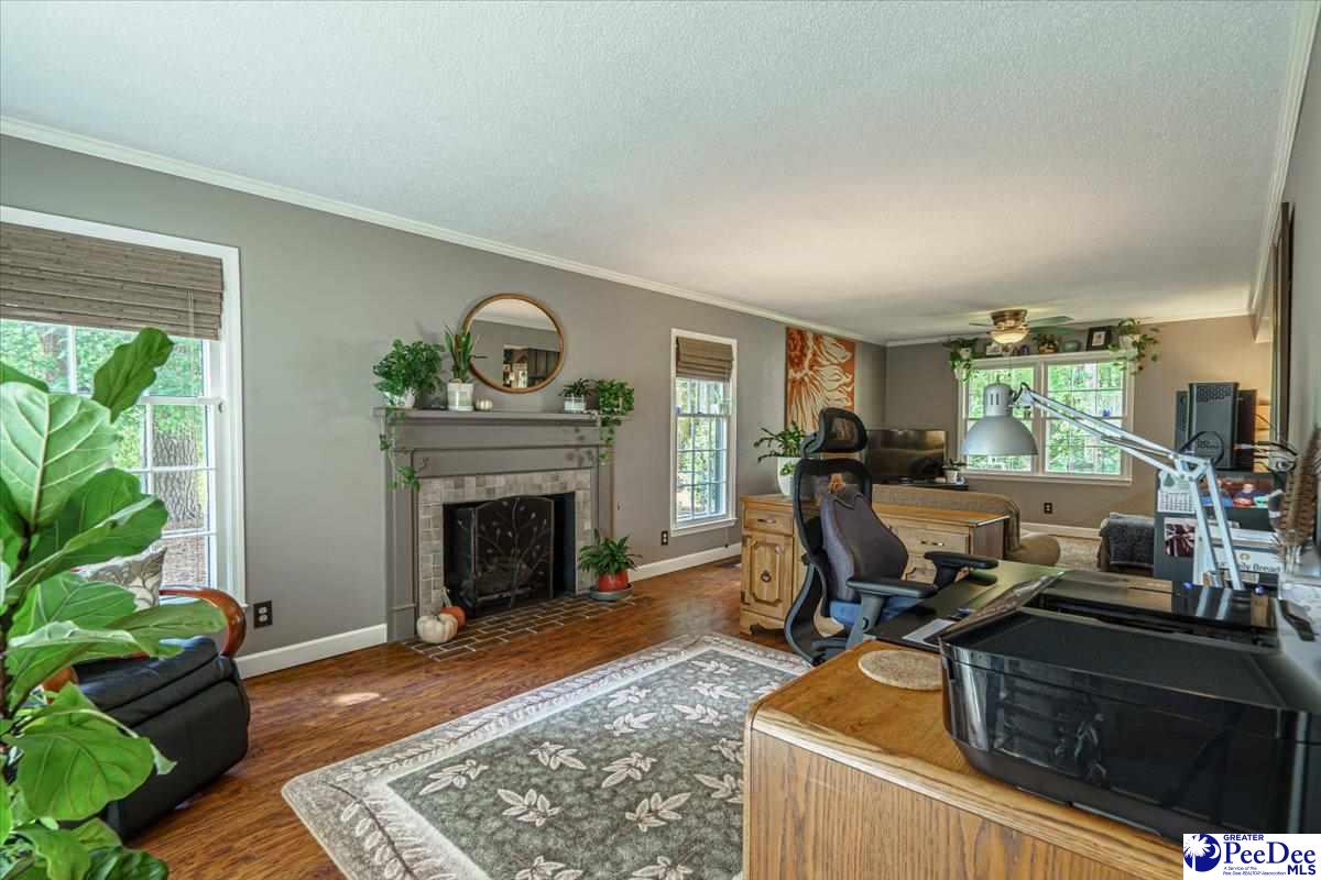 44 Coach Rd