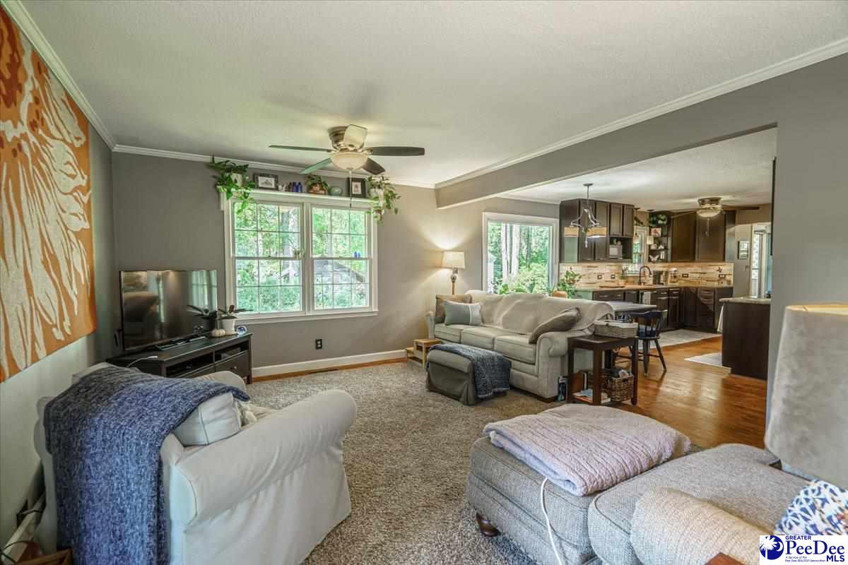 44 Coach Rd