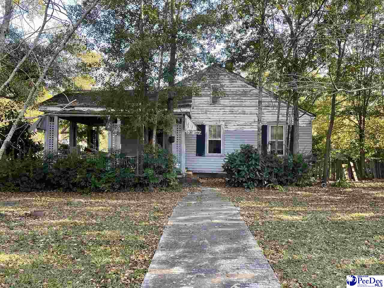 Photo of 300 W Byrd St, Timmonsville, SC 29161