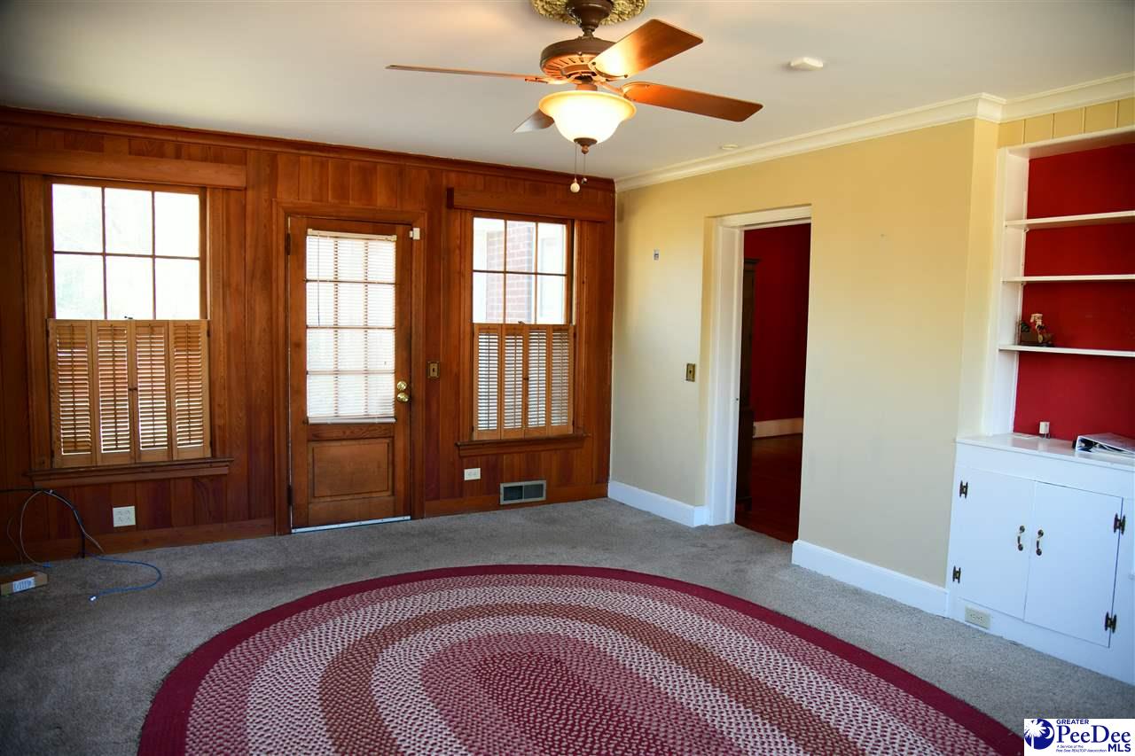 505 W Main St