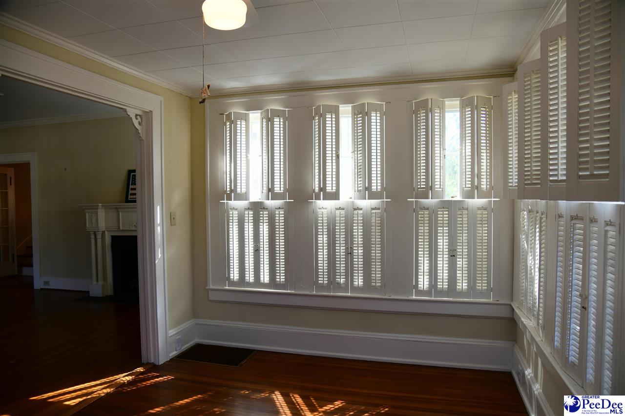 505 W Main St