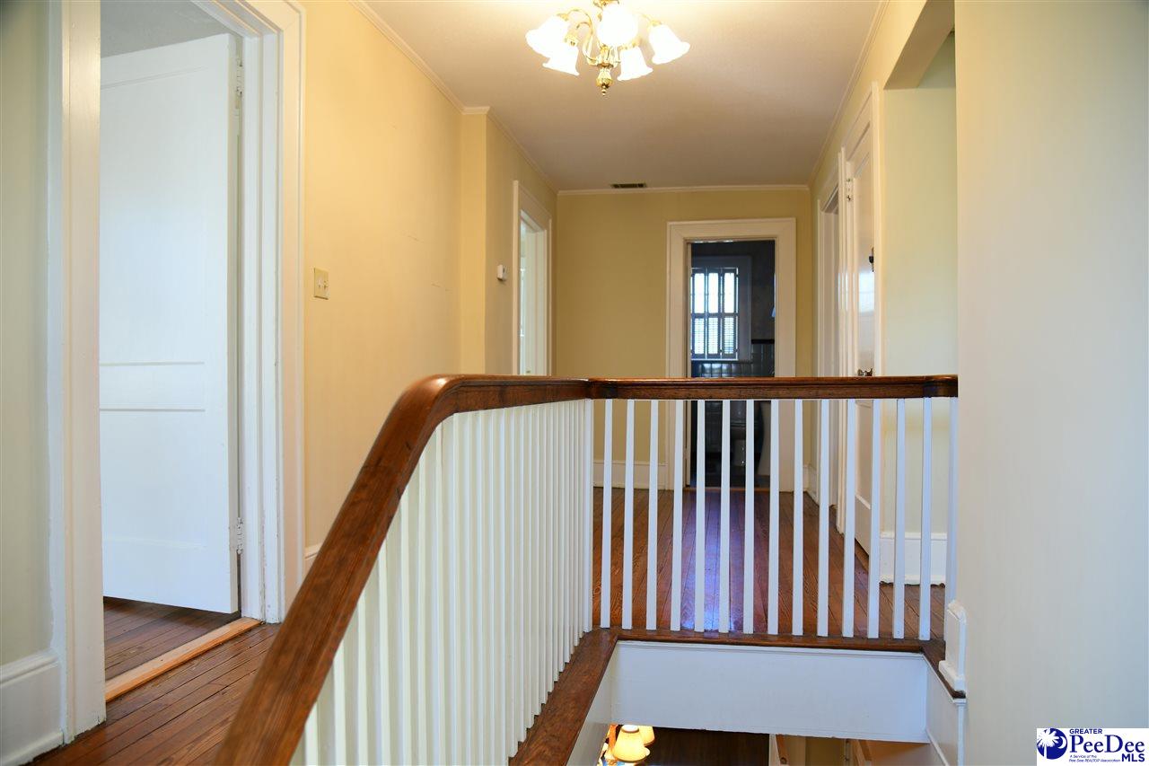 505 W Main St