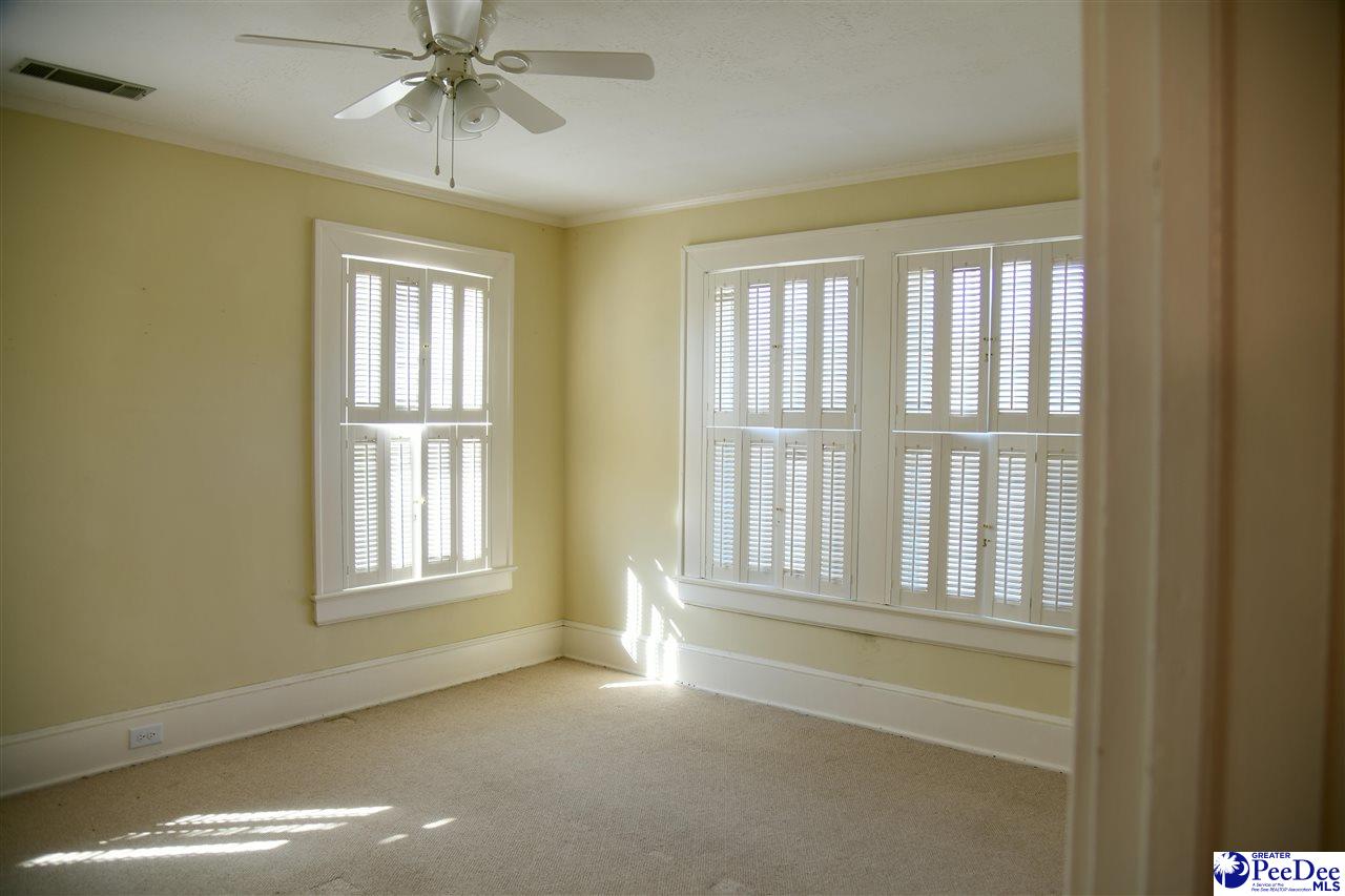 505 W Main St