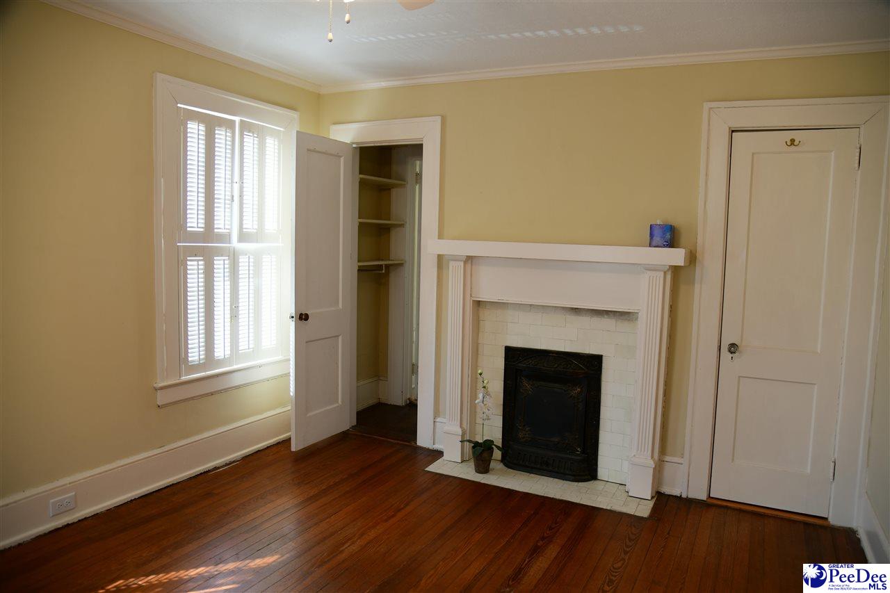505 W Main St