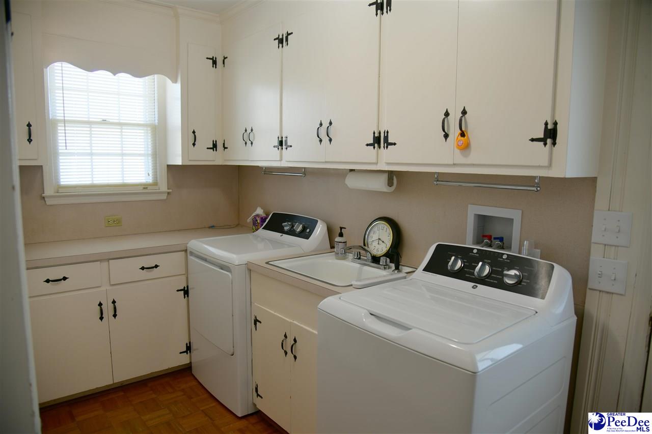 505 W Main St