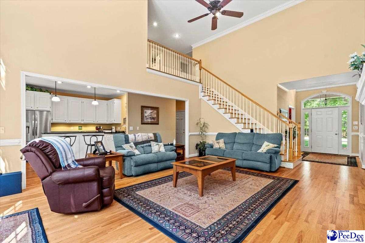 245 Hawthorne Lane