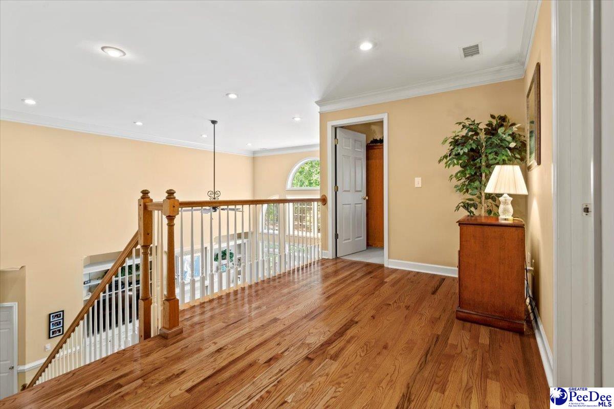 245 Hawthorne Lane