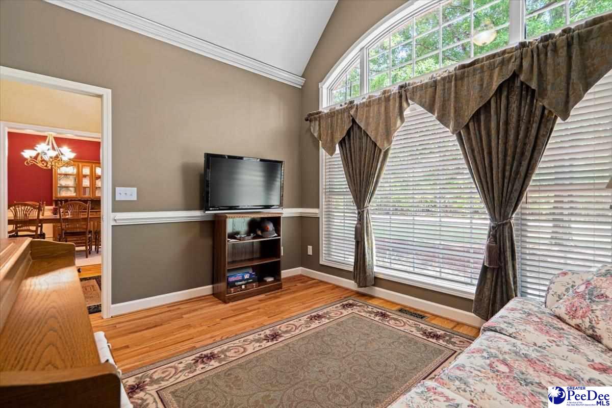 245 Hawthorne Lane