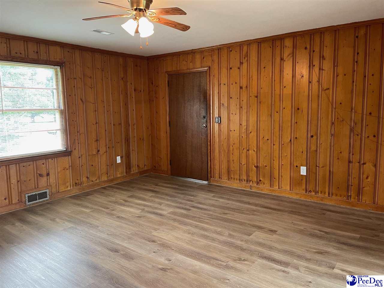213 Willow Road