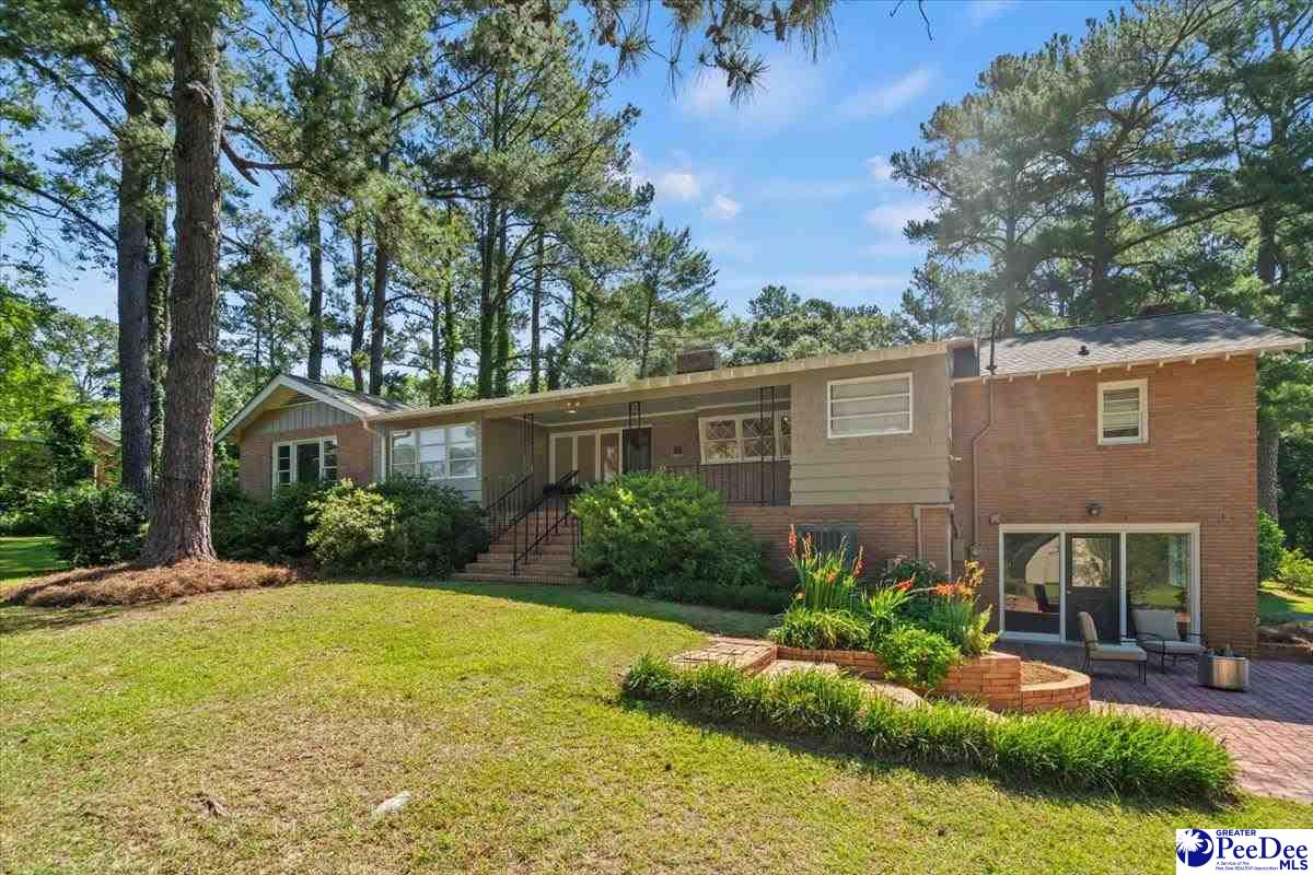 124 Lakeway Drive
