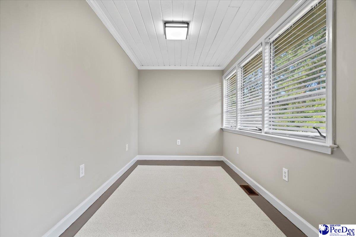 124 Lakeway Drive