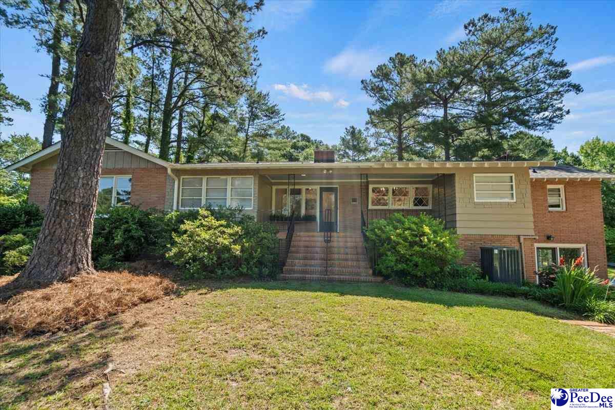 124 Lakeway Drive