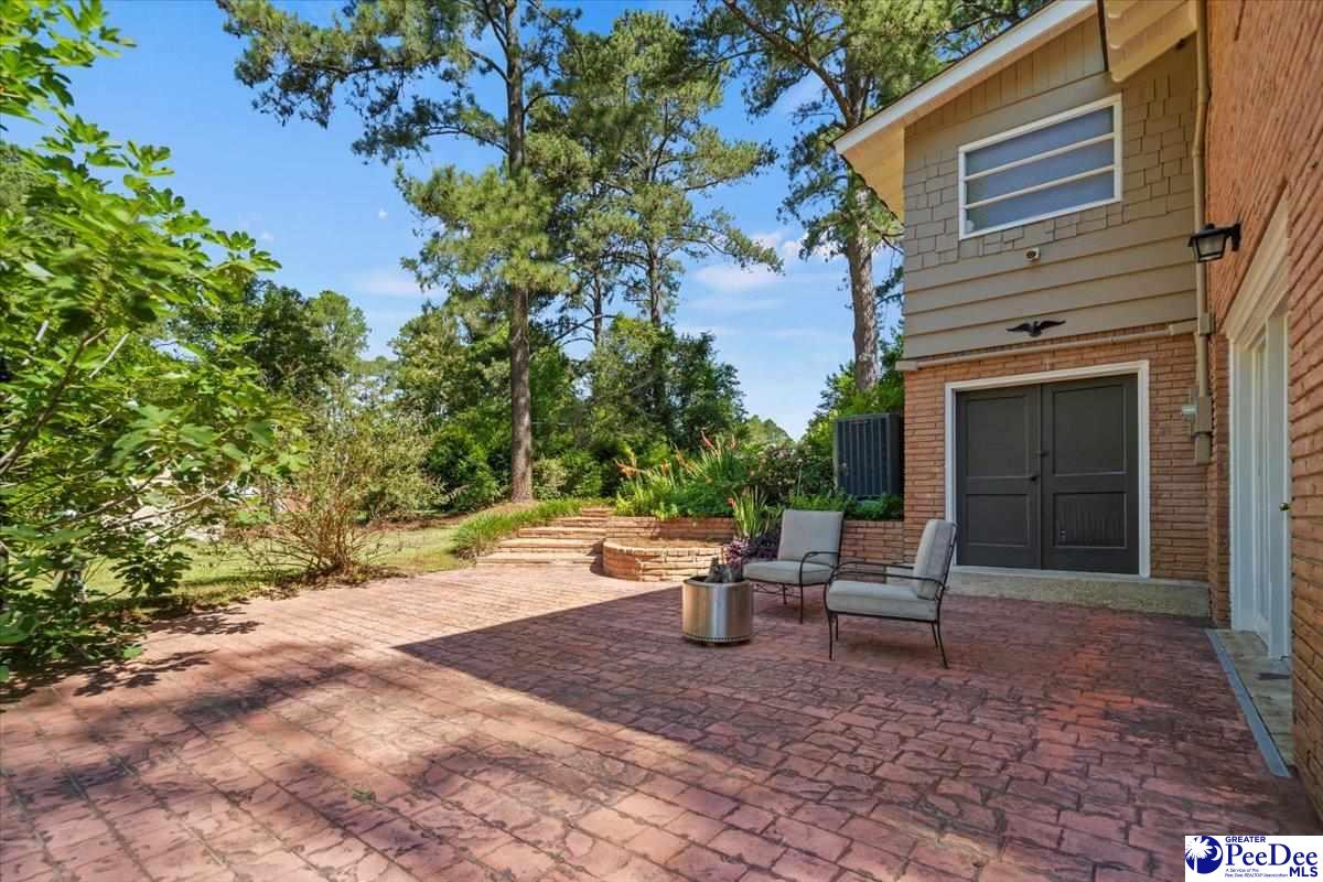 124 Lakeway Drive