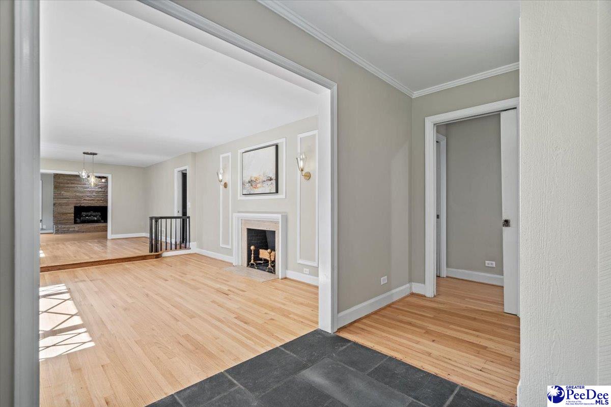 124 Lakeway Drive