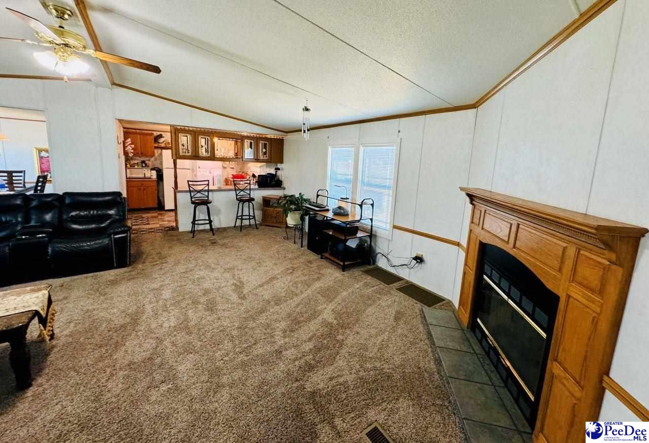 65 PE Lee Lane