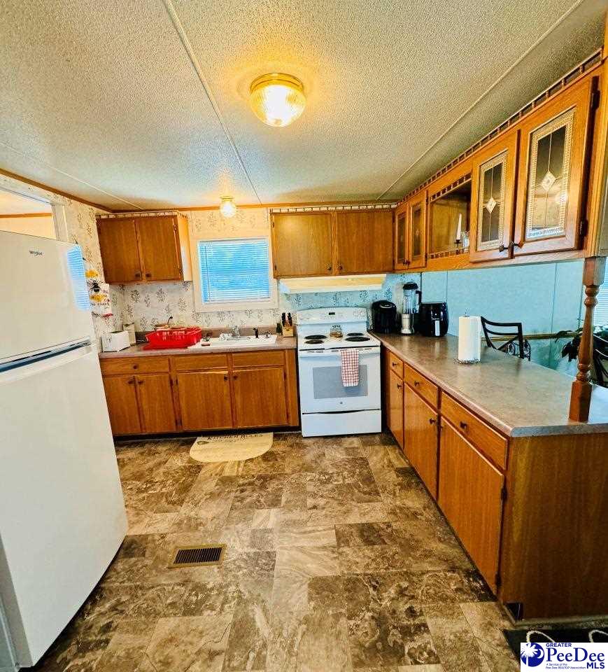 65 PE Lee Lane