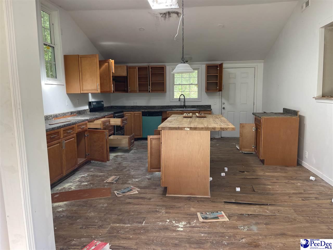 302 Dogwood Circle