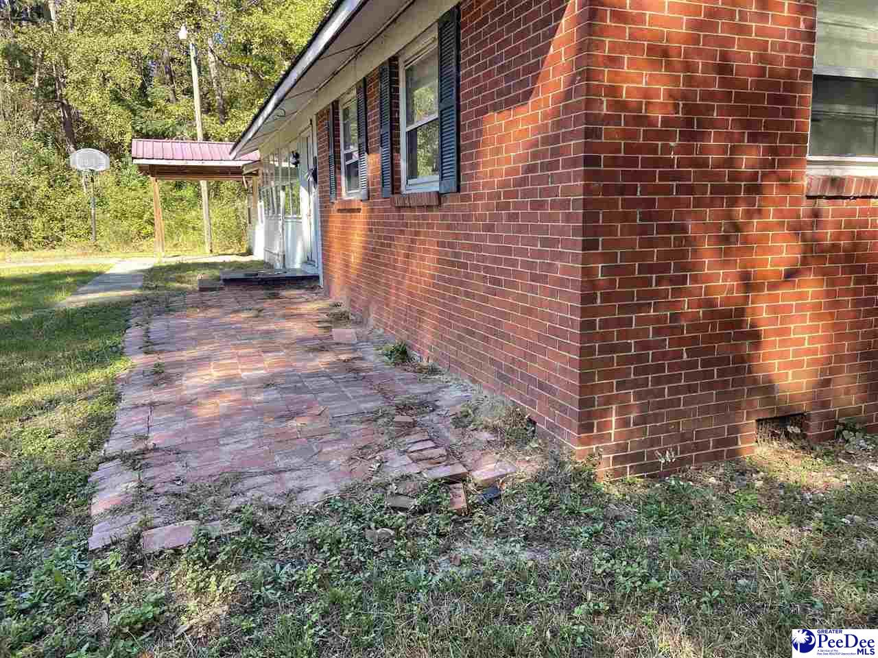 302 Dogwood Circle