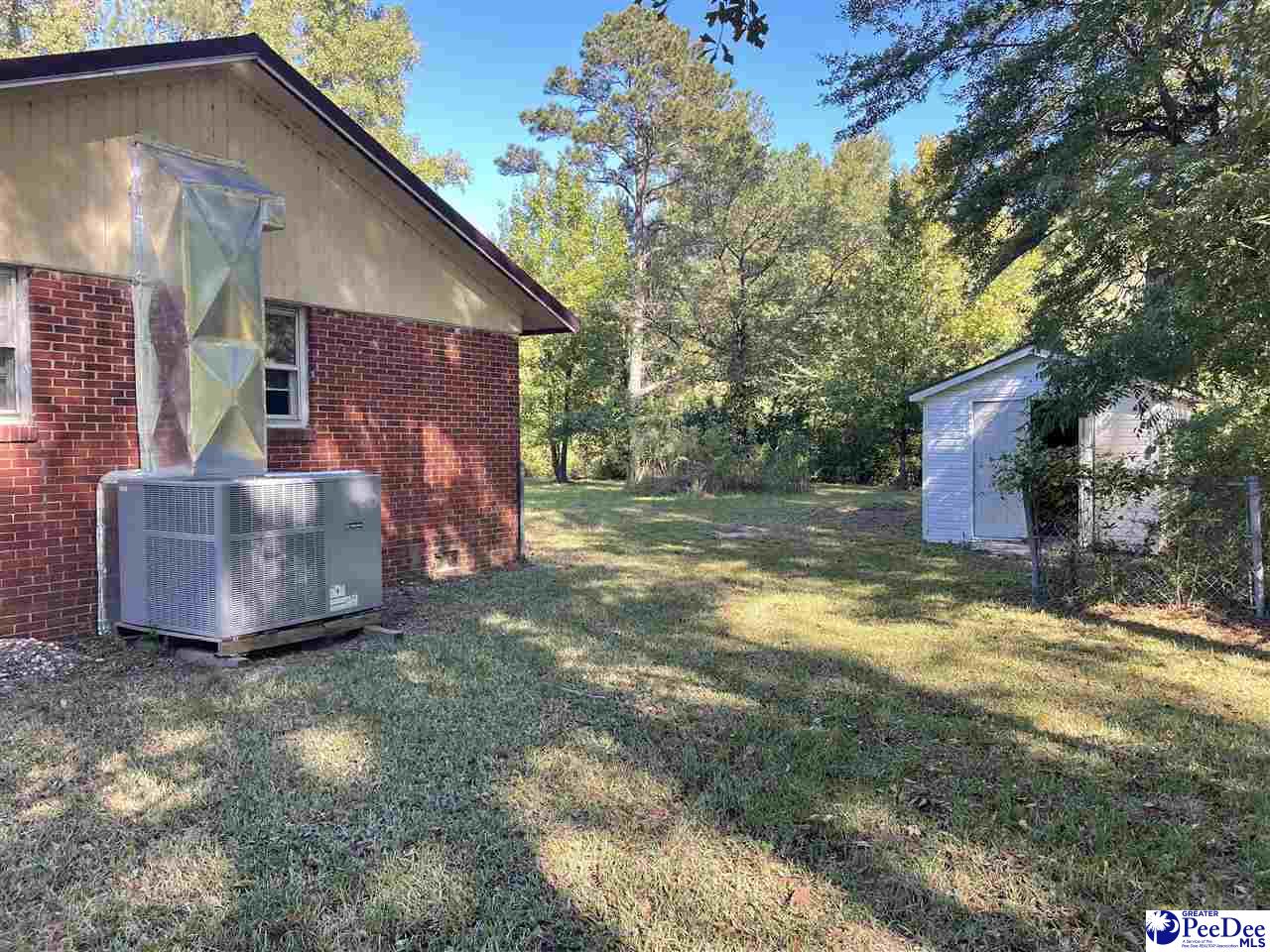 302 Dogwood Circle
