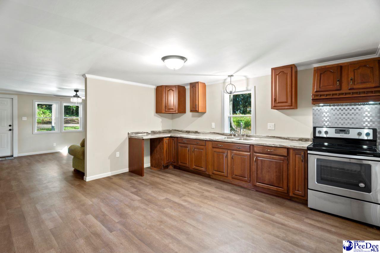 115 Red Oak St