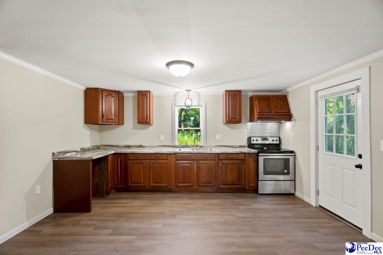 115 Red Oak St