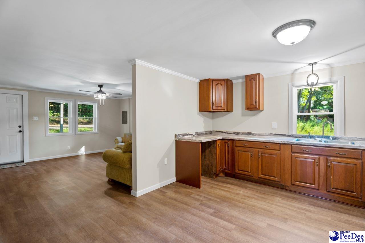 115 Red Oak St