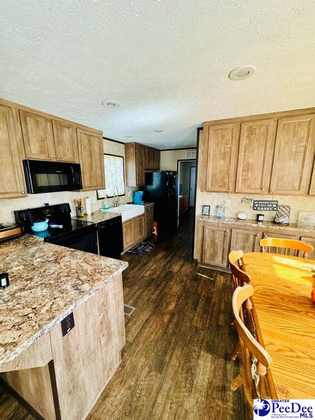4137 Albert Lane