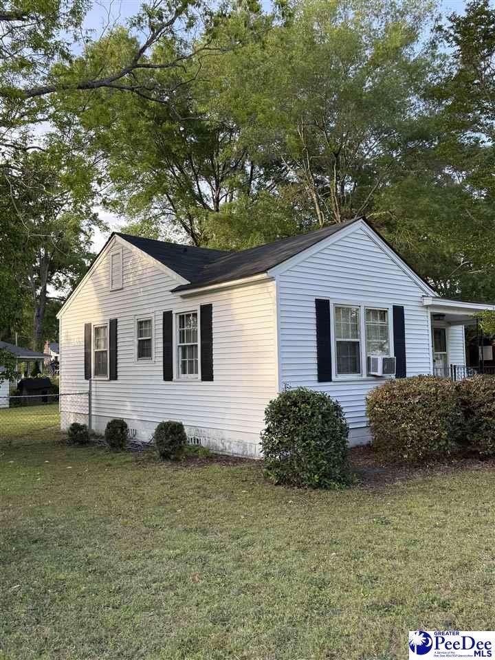 805 Breeden Heights
