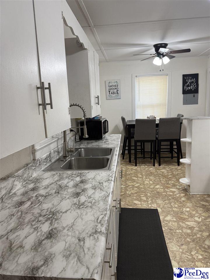 805 Breeden Heights