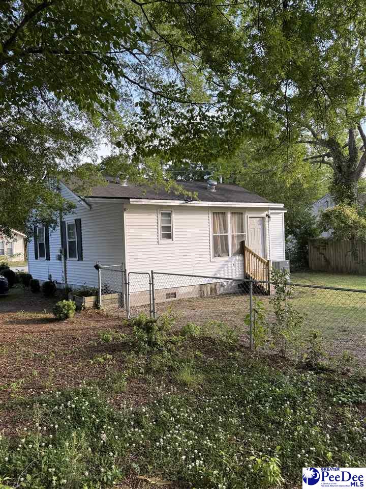 805 Breeden Heights