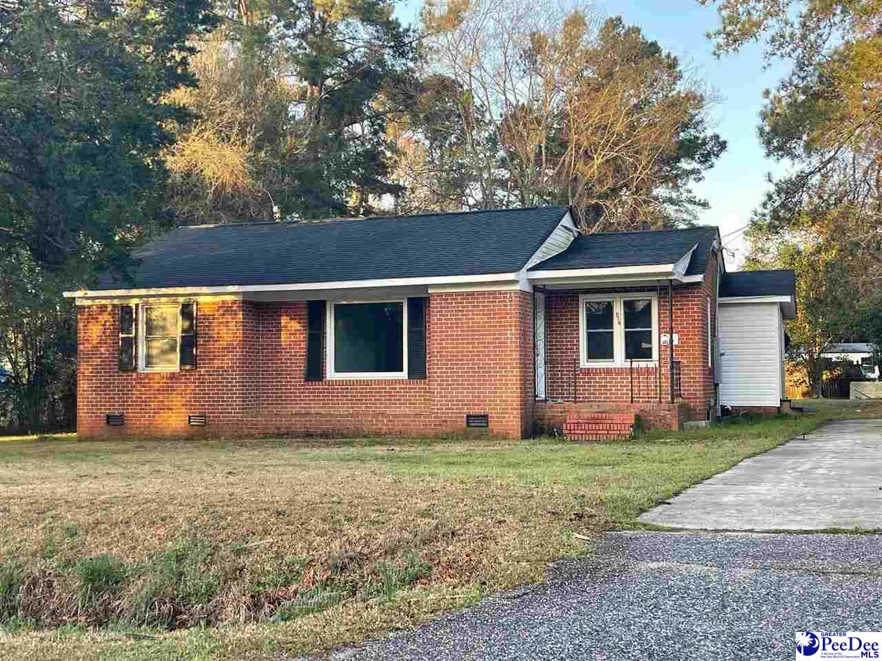 407 Dogwood Circle