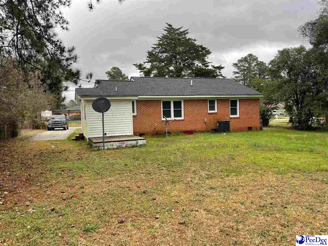 407 Dogwood Circle