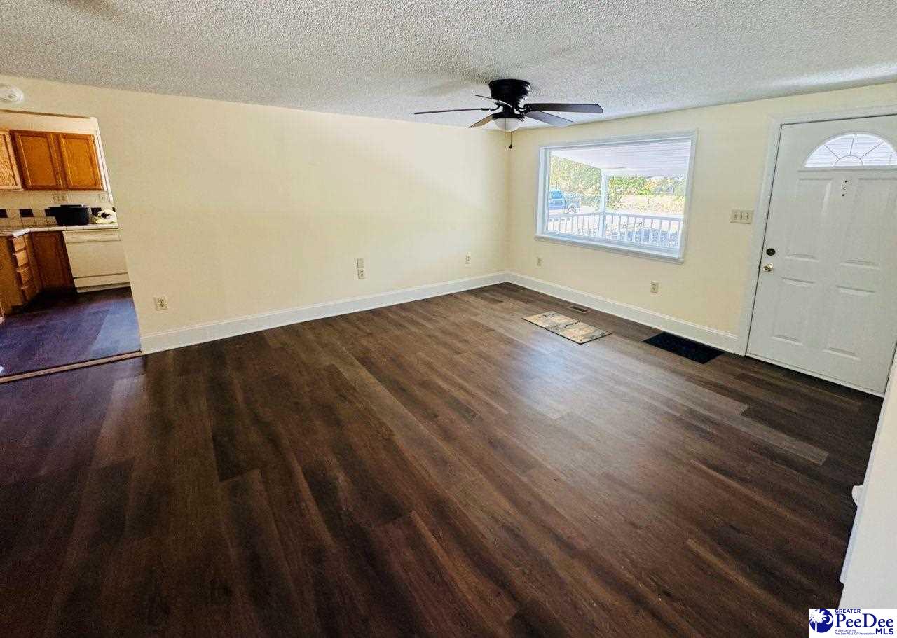 6238 W Market St Ext.