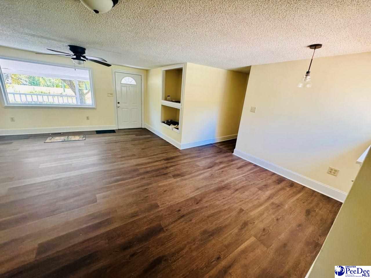 6238 W Market St Ext.
