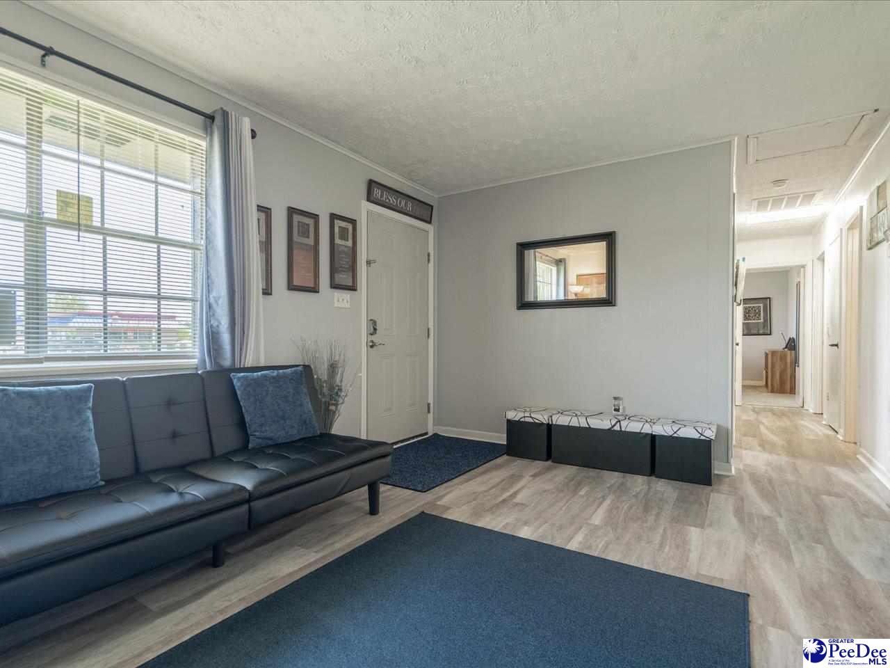 1035 Chesterfield Highway