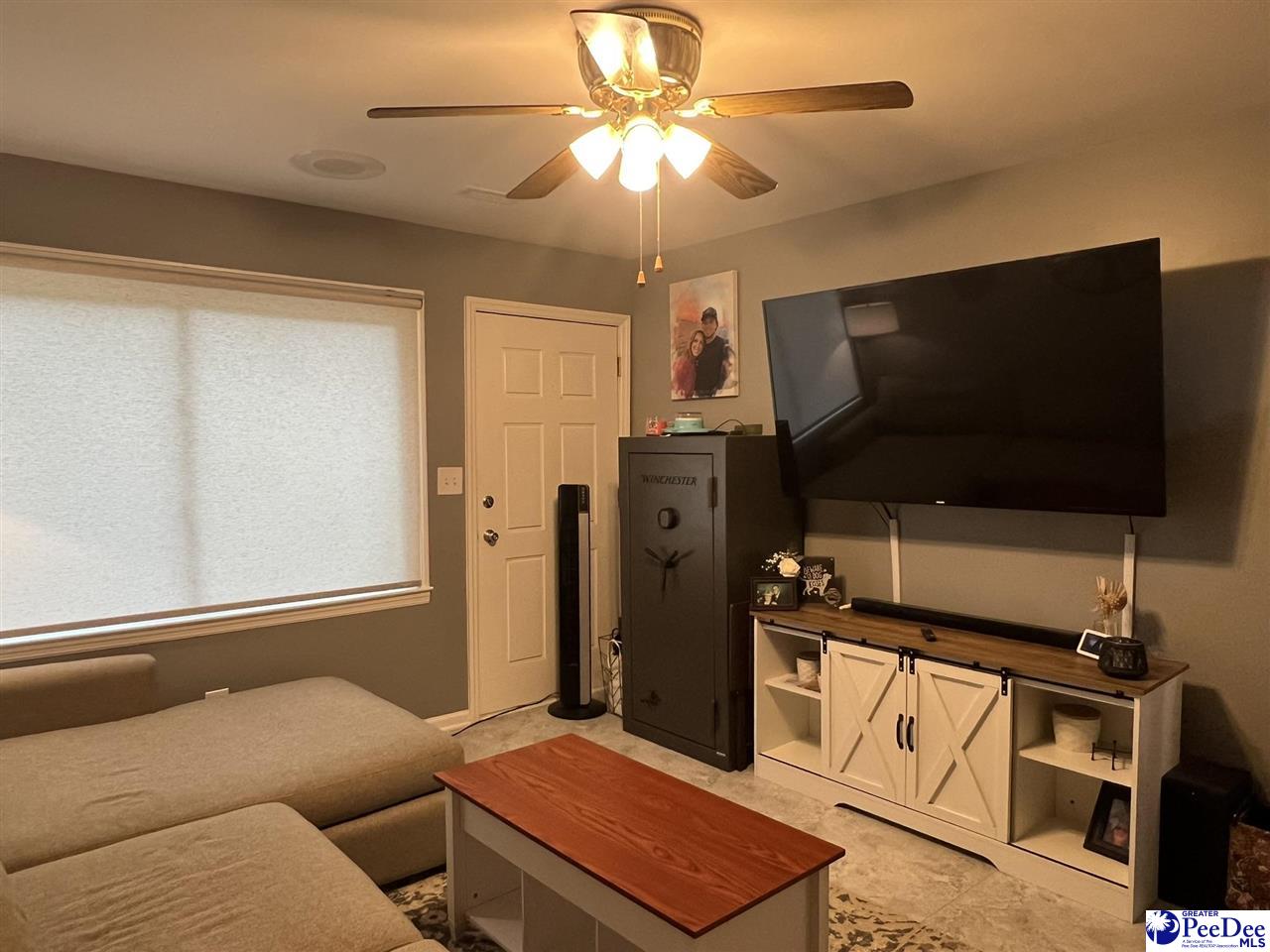 1116 Darlene Blvd