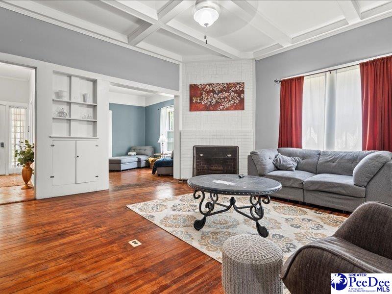 101 Third St