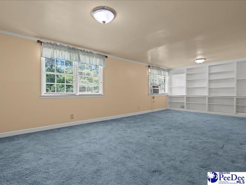 201 Poplar St