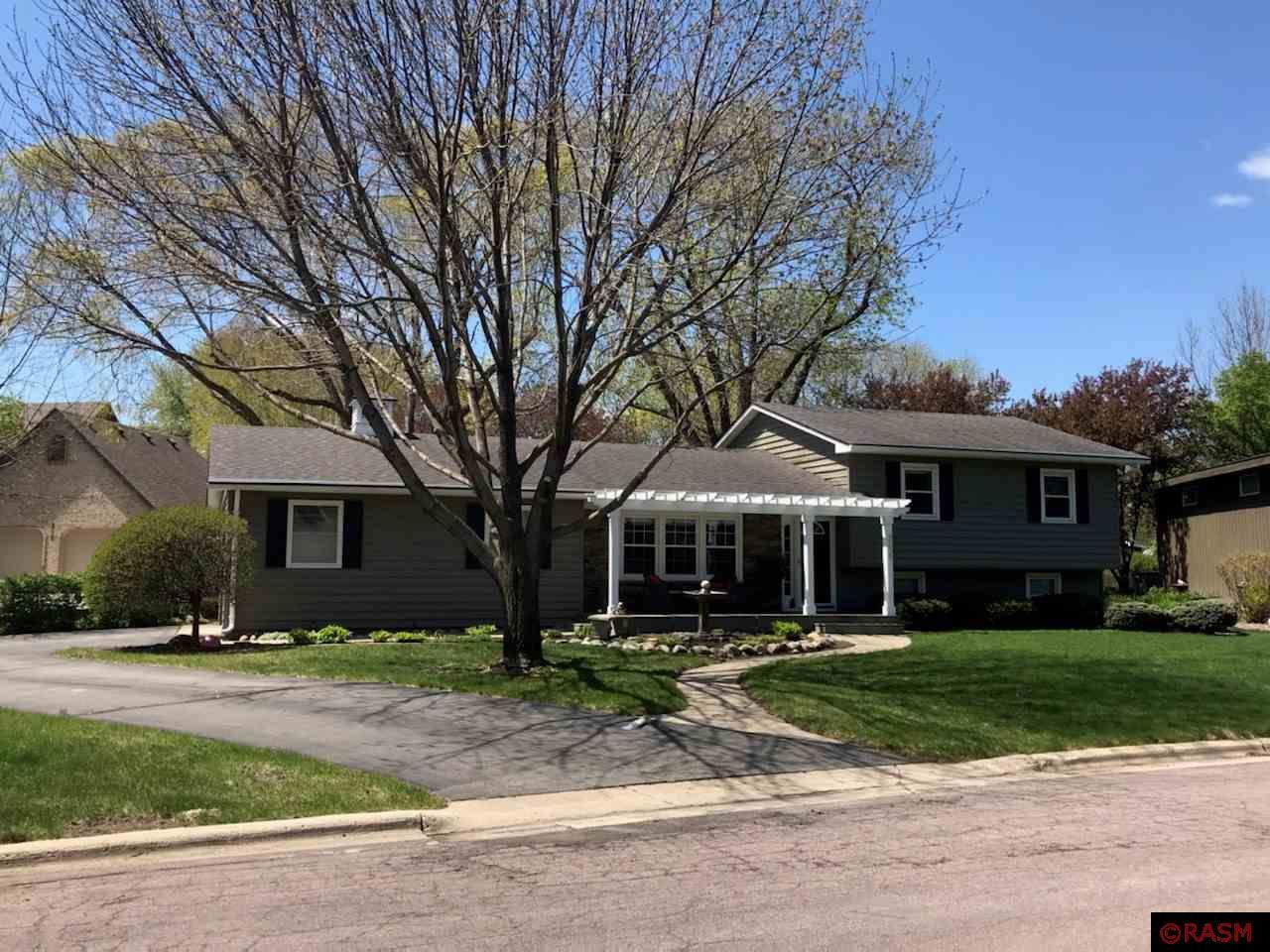 211 Crestwood Drive, North Mankato, MN 56003 7024005 Call The True