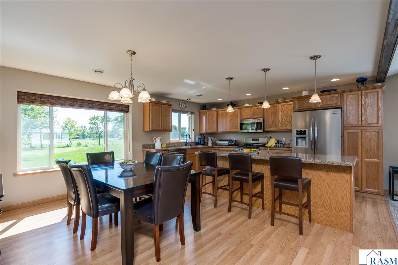 111 E Terrace View, Mankato, MN 56001 258,900 Condo/Twnhouse/Twin