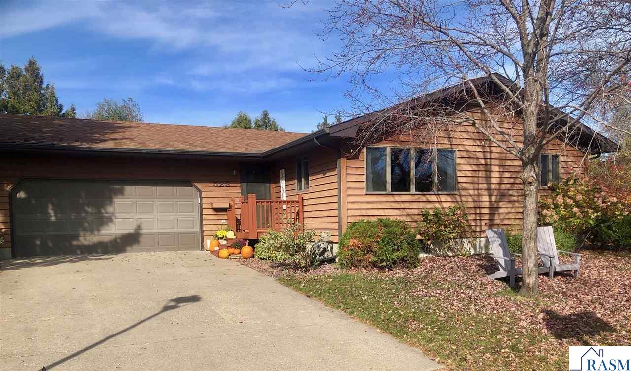 523 Highland Court, St. Peter, MN 56082 238,900 Single Family Sold