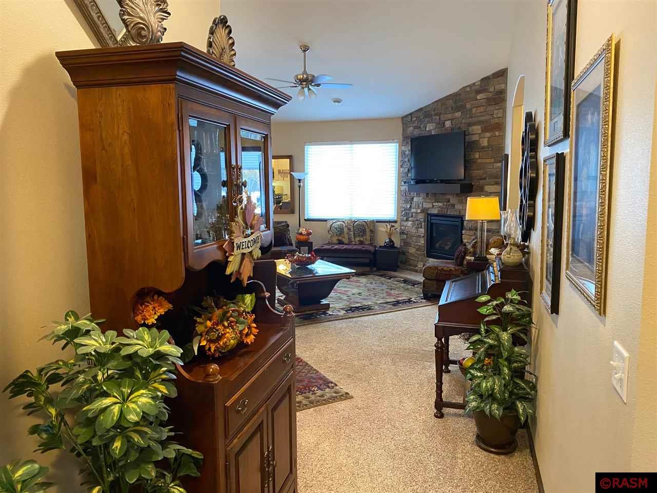 200 Castle Pines Drive Mankato MN 56001 $329 900 Condo/Twnhouse