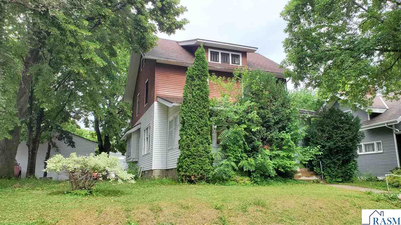 214 Broadway, Hanska, MN 56041 119,900 Single Family Sold