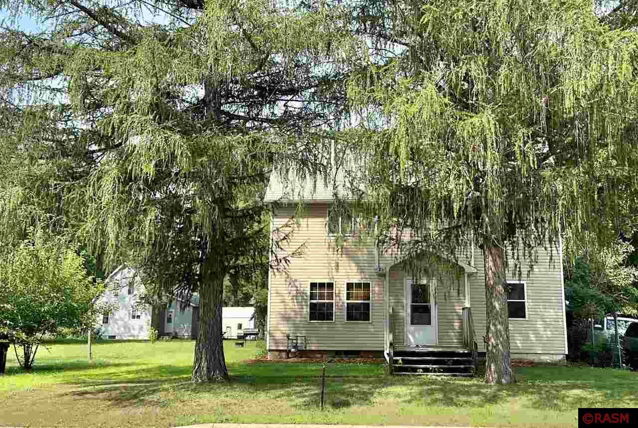 807 N 10th Street, Mountain Lake, MN 56159