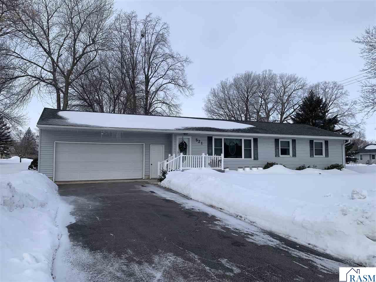521 N 4th Street, St. James, MN 56081 199,500 Single Family Active