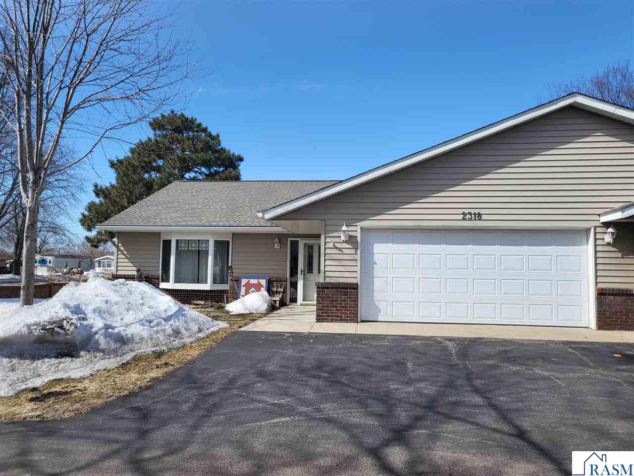 2318 Hoffman Path, Mankato, MN 56001 259,900 Townhouse Active