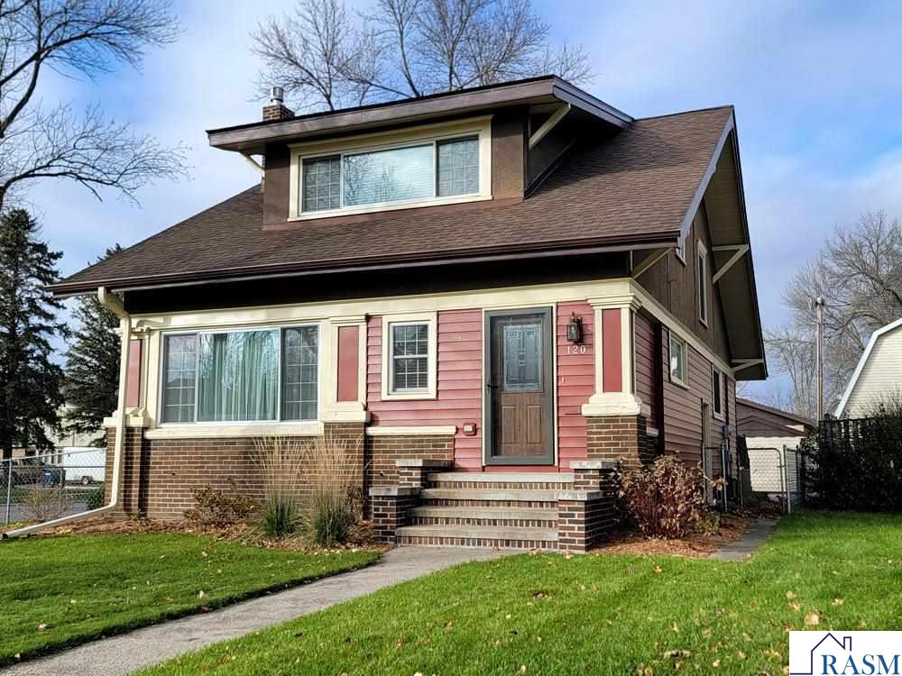 120 Water St SW, Sleepy Eye, MN 56085 249,900 Single Family