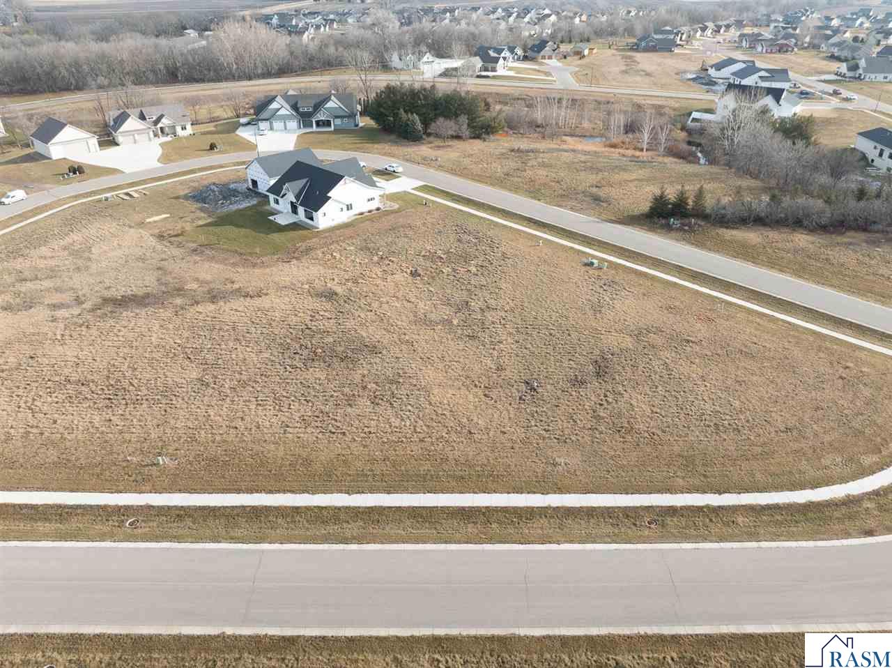 215 Double Eagle Drive, Mankato, MN 56001 Listing Photo  3