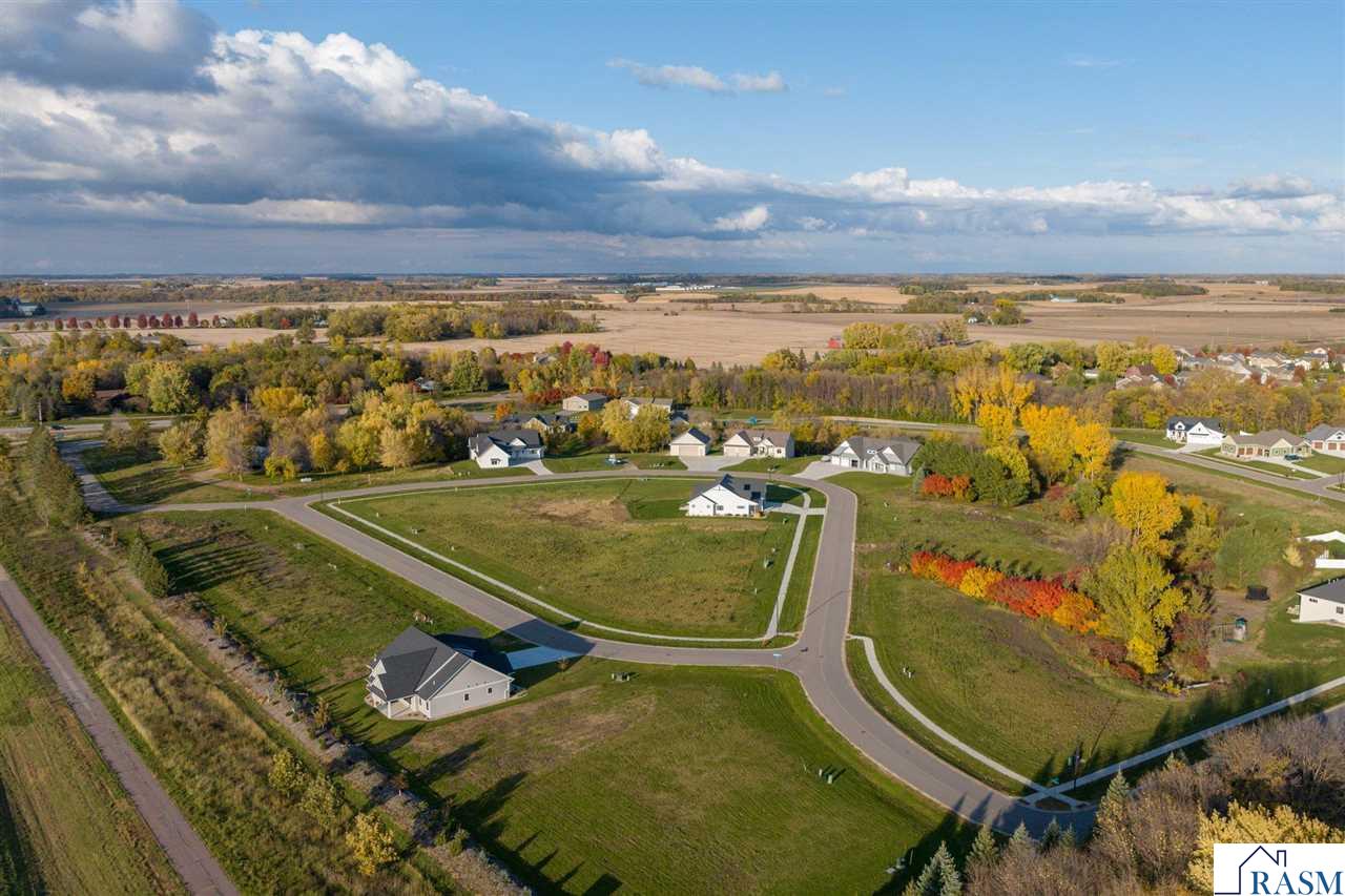 403 Pinehurst Drive, Mankato, MN 56001 Listing Photo  8