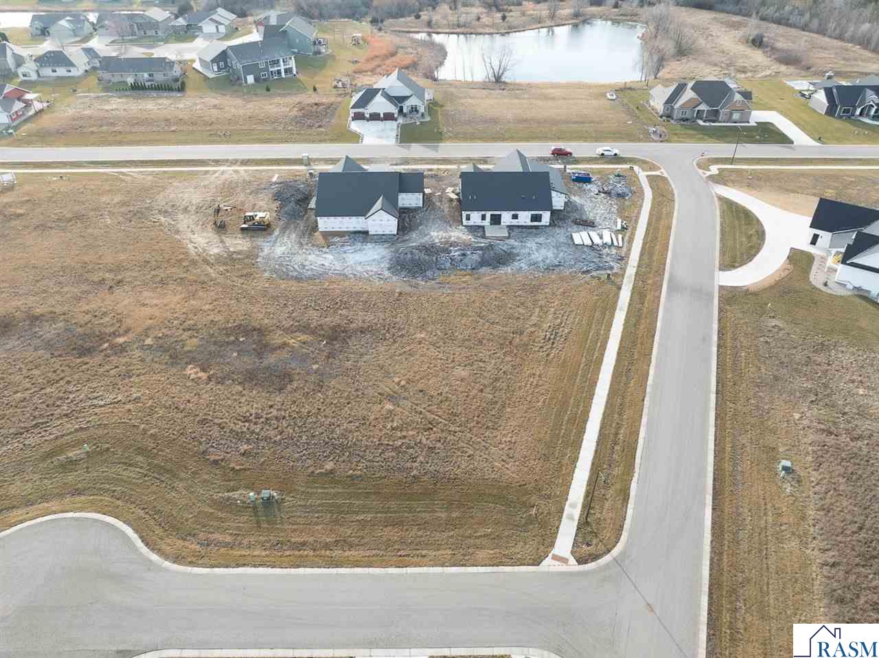 102 Butler Falls Court, Mankato, MN 56001 Listing Photo  3